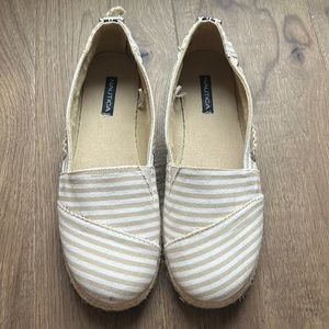 NAUTICA Rudder Espadrille Flats Khaki Striped.  Size 7.5